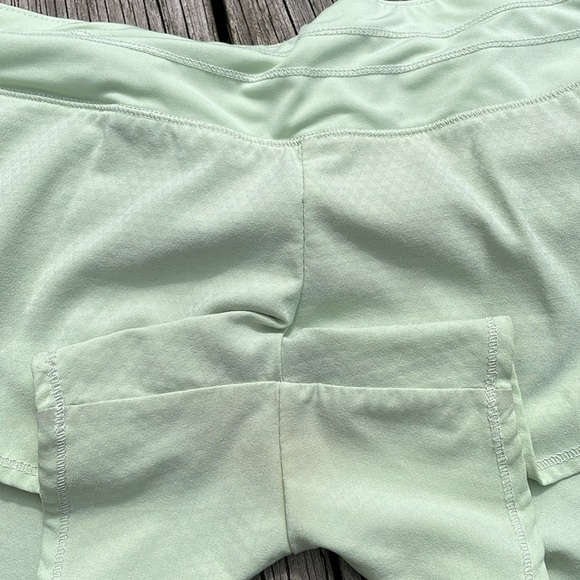 Oiselle Roga Shorts - Picture 5 of 5